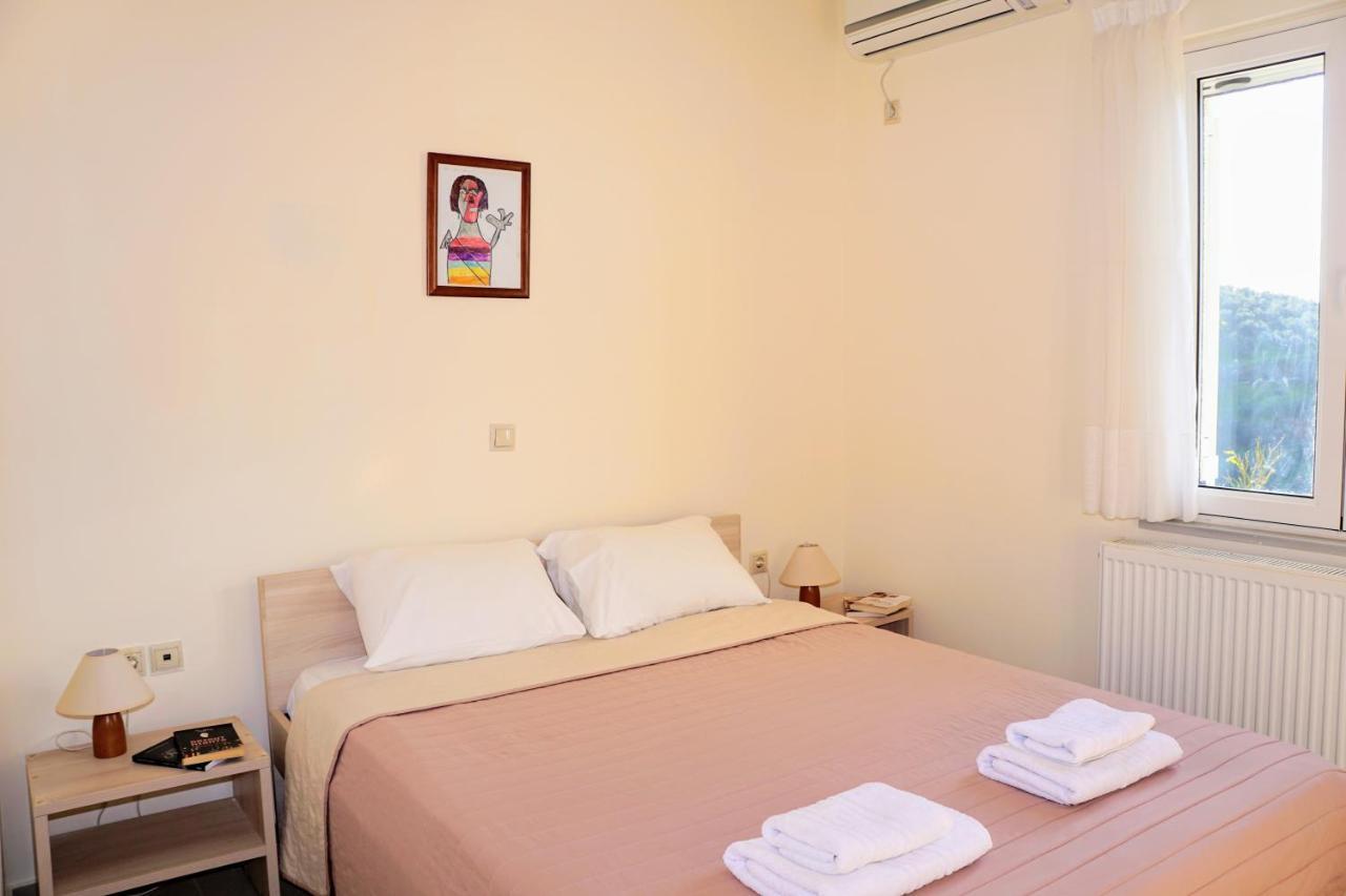 Olive Tree Hillside Apartment 斯塔罗斯 外观 照片
