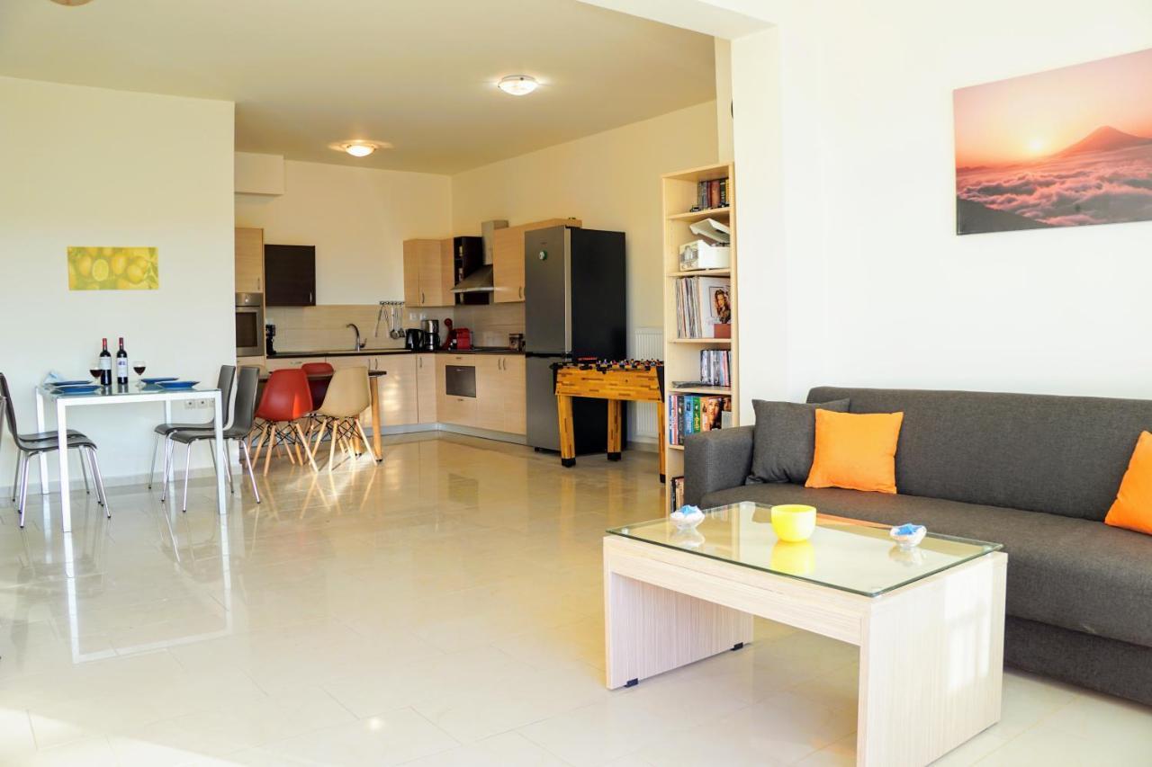 Olive Tree Hillside Apartment 斯塔罗斯 外观 照片