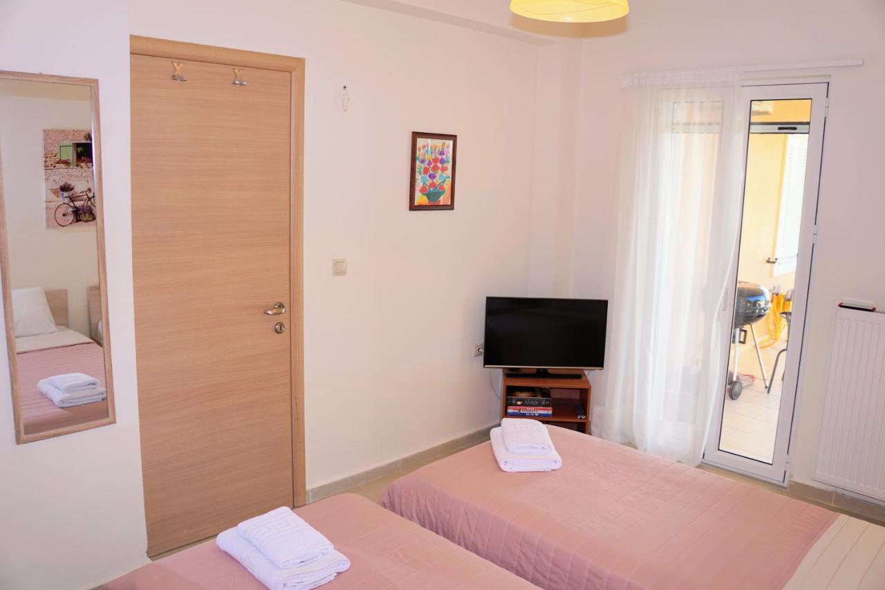 Olive Tree Hillside Apartment 斯塔罗斯 外观 照片