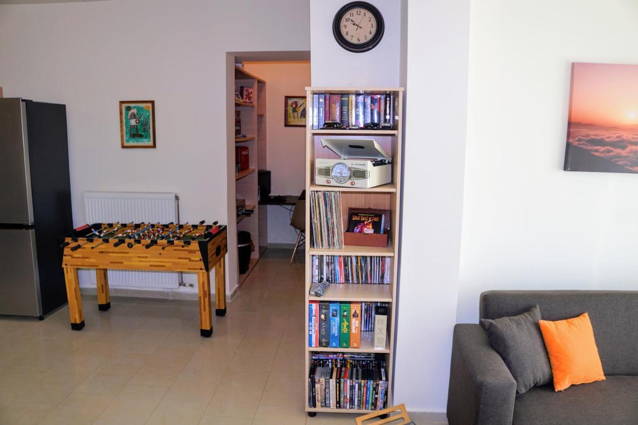 Olive Tree Hillside Apartment 斯塔罗斯 外观 照片