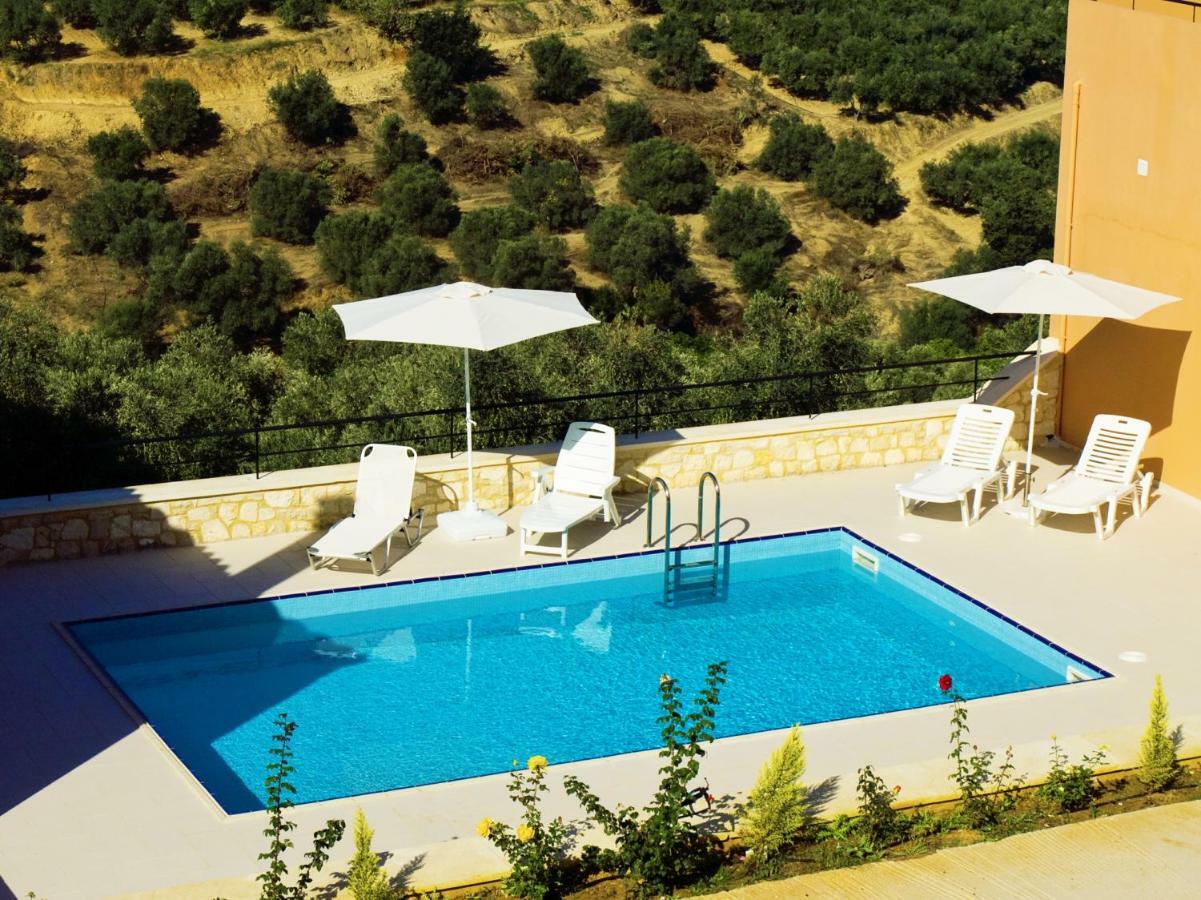 Olive Tree Hillside Apartment 斯塔罗斯 外观 照片